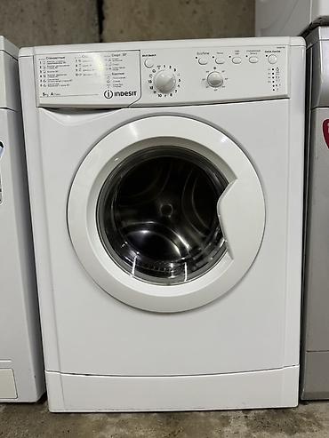 Стиральная машина Indesit, фронтальная загрузка. Основные