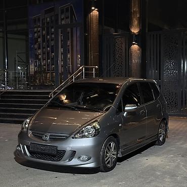 Honda Jazz: 2005 г., 1.5 л, Автомат, Бензин, Хэтчбэк