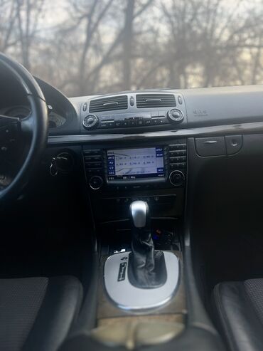 Mercedes-Benz: Mercedes-Benz E-Class: 2002 г., 3.2 л, Автомат, Бензин, Седан — 10