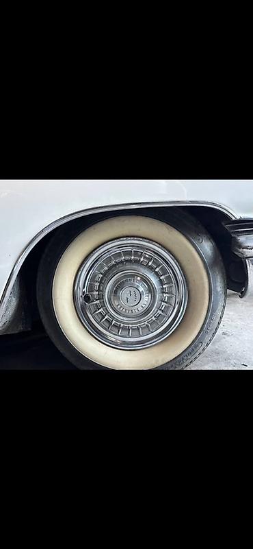 куплен: Cadillac : 1959 г., Купе — 4
