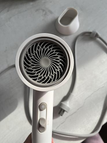 philips xenium: Фен от Midea. Почти новый, в комплекте насадка и коробка. Компактный — 3