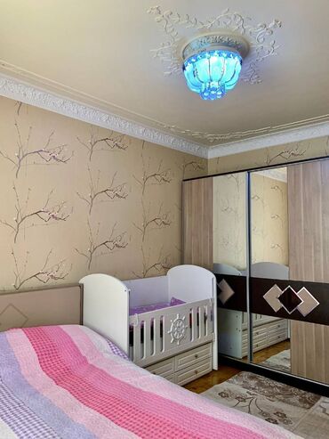 Köhnə tikili: Bakı, 4 otaqlı, Köhnə tikili, m. Əhmədli, 100 kv. m — 8