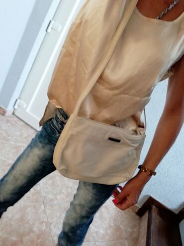 drzac za pantalone: Shoulder bag, Bershka