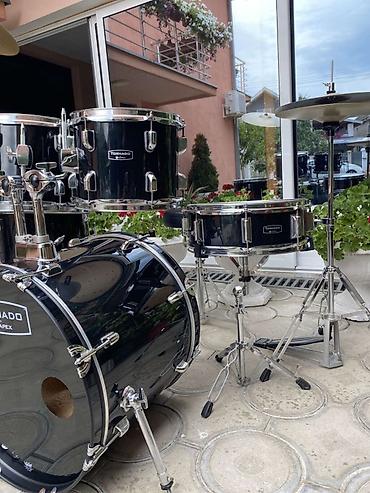 Bubnjevi: Mapex Tornado komplet bubnjeva – 5 delova sa činelama i hardverom - — 11