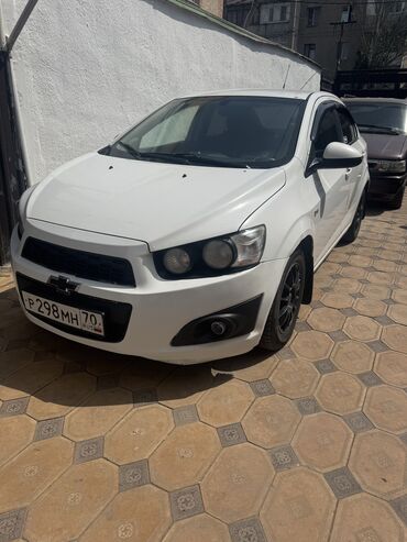 daewoo spark: Chevrolet Aveo: 2012 г., 1.6 л, Механика, Бензин, Седан