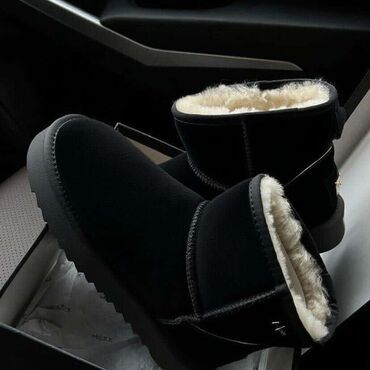 Ugg obuća: Ugg mini čizme — 7