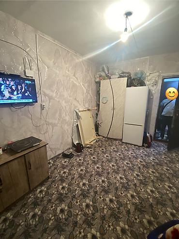 Продажа квартир: 1 комната, 12 м², Манас-Ата мкр., Общежитие, 5 этаж, Старый ремонт — 2
