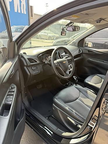 Chevrolet: Chevrolet Spark: 2019 г., 1 л, Вариатор, Бензин, Хэтчбэк — 8