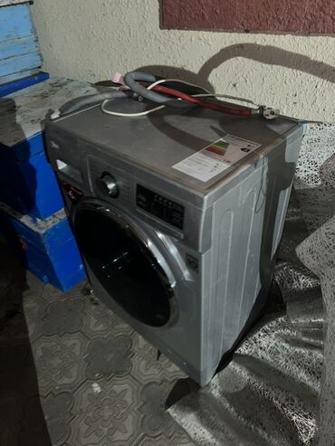 düyü bişirən: Paltaryuyan maşın LG, 6 kq, Avtomat, Qurutmasız, Kredit yoxdur