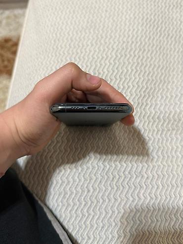 Apple iPhone: IPhone 11 Pro, Б/у, 256 ГБ, Черный, 72 % — 7