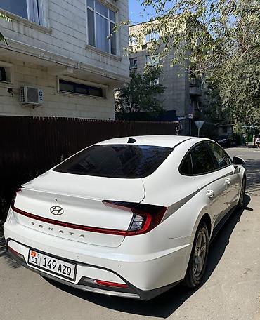 2019: Hyundai Sonata: 2019 г., 2 л, Автомат, Бензин, Седан — 4