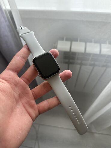 apple watch в рассрочку: Apple Watch белые 2000 сом без торга,оплачивать только через Мбанк !!