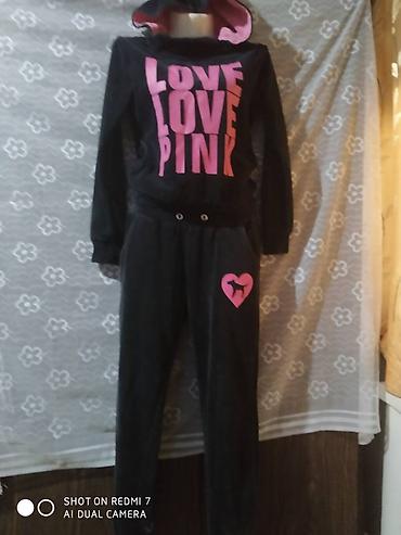 Джинсы: Продаю вещи для девочек: Джинсы, брюки, капри, шорты, спортивные — 28