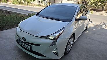 форанер 2010: Toyota Prius: 2018 г., 1.8 л, Автомат, Гибрид, Лифтбек — 2