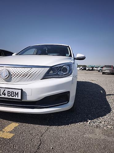 voyah h97: Dongfeng : 2021 г., Электромобиль, Седан — 2