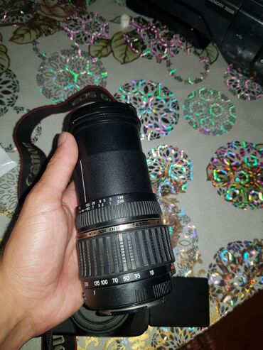 canon eos r: Canon eos 600d