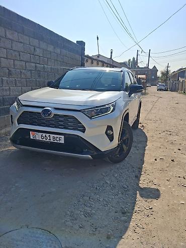 тайота и: Toyota RAV4: 2020 г., 2.5 л, Автомат, Гибрид, Кроссовер — 1