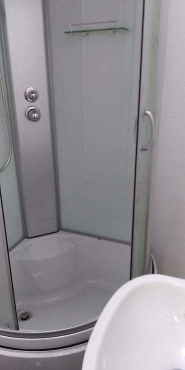 Комнаты: 40 м², Без мебели — 10