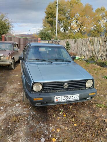 тойота приус с: Volkswagen Golf: 1989 г., 1.8 л, Механика, Бензин, Седан