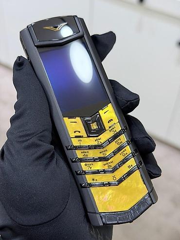 qizil nomreler: Vertu 4 GB, rəng - Qızılı, Düyməli — 10