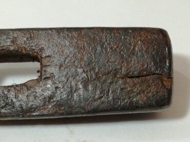 Čekići: Starinski kovani cekic Bez drske Duzina je 122mm Koriscen u stanju sa — 7