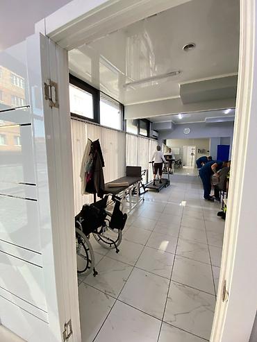 Аренда офисов: Аренда офисов, 186 м², В жилом комплексе, 1 линия, С отдельным входом, С отдельным сан узлом — 6