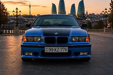 bmw e36 kuza: BMW 3 Series E36 sedan – mavi/göy rəngdə, M paket optikası ilə — 2