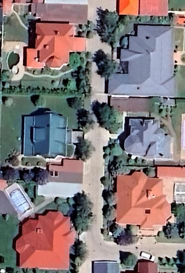 место отдыха: Особняк в VIP-городке, район с. Орто-Сай. - Площадь дома: 300 м² - — 1