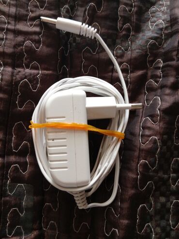 Digər elektrik malları: E-TEK Electronics Switching Adapter (Model: ZDJ045100EU) - Giriş