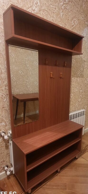 Комоды: Прямой шкаф, Шкаф-вешалка