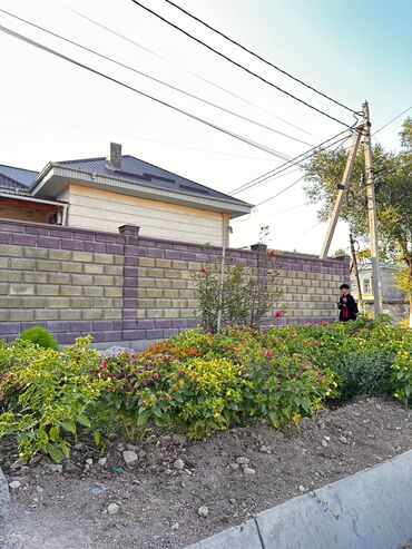 Долгосрочная аренда домов: 250 м², 7 комнат — 1