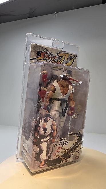 laser 303: Коллекционная экшен-фигурка Ryu — Street Fighter IV (NECA, серия — 3