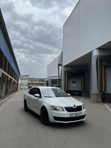Skoda: Skoda Octavia: 2016 г., 1.6 л, Автомат, Бензин, Седан