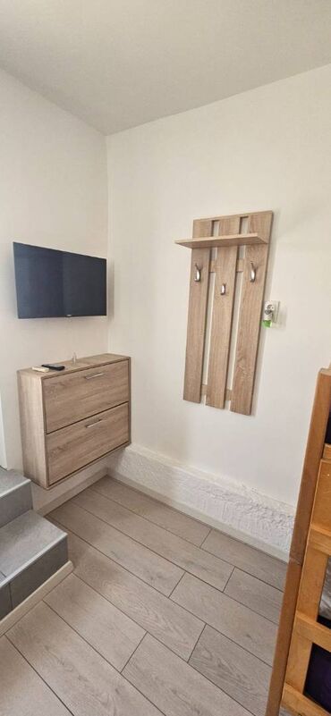 Dugoročno: Nameštena soba/studio za izdavanje - Kompaktni stan sa francuskim — 4