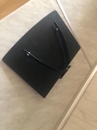 Kronşteynlər: Qara rəngli televizor aksessuarları və ya DVD uçün altliq (podstavka) — 7