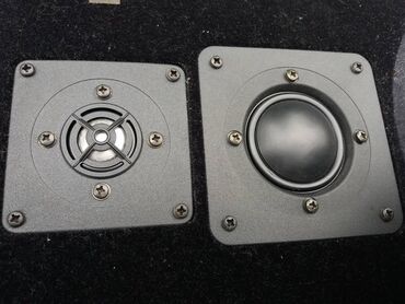 Zvučnici i stereo sistemi: Z. k. KS za 10 inca- furnirane. -teske kutije sa stranicama 2,8cm; — 17