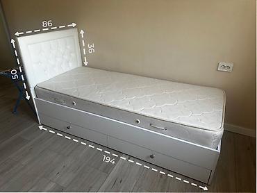 bunk bed: Односпальная кровать с матрасом и выдвижными ящиками. Характеристики — 1