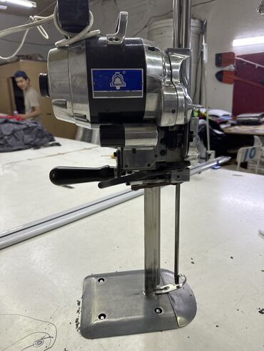 швейная машина jaki: Продается вертикальный раскройный нож philips Майман 12 Состояние