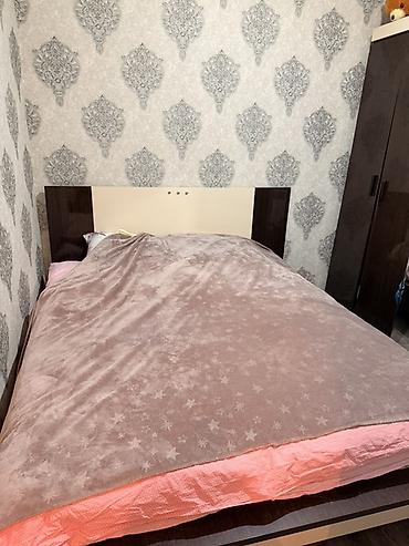 kamod satilir: Yataq otağı mebeli dəsti - Komplekt: iki nəfərlik çarpayı (başlıqla) — 1
