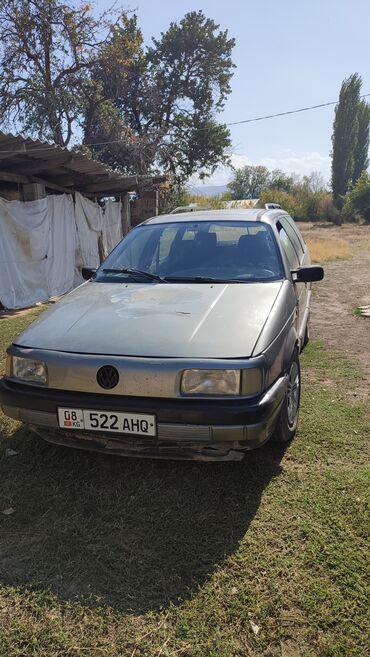 Volkswagen: Volkswagen Passat: 1990 г., 1.8 л, Механика, Бензин, Универсал