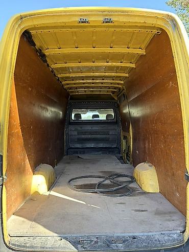 mercedes benz e 200: Mercedes-Benz Sprinter (длинная база, высокая крыша) — желтый — 10