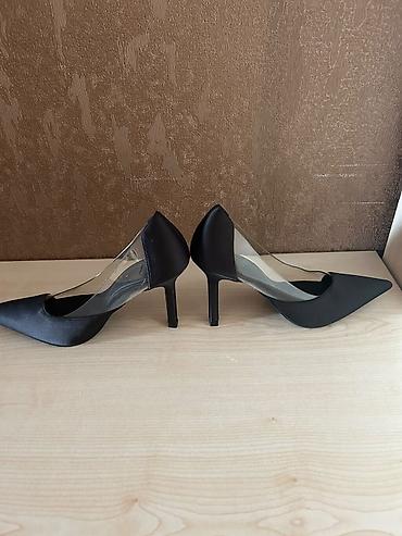 Qadın klassik ayaqqabıları – 2 model 1) Şüşə detallı stiletto - Rəng