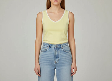 simplicity ubrania: Women`s top, size S