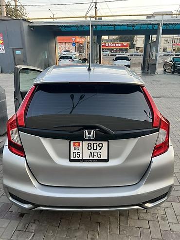 ender s: Honda Fit: 2018 г., 1.5 л, Механика, Бензин, Хэтчбэк — 3