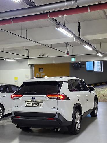 awd: Toyota RAV4: 2021 г., Гибрид, Кроссовер — 4