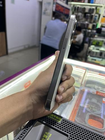 iphone d: Срочно продаю !

Царапины на дисплее! — 5