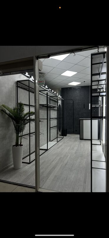 помещение для швейного цеха: Продаю Бутик В торговом центре, 16 м², 2 этаж