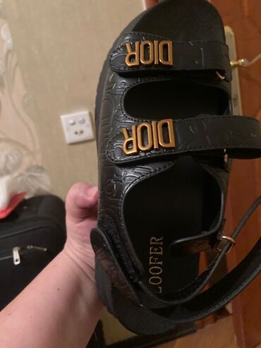 qiz ucun botlar: Dior, Ölçü: 40, rəng - Qara, Yeni