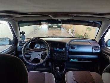 range over: Volkswagen Golf: 1993 г., 1.6 л, Механика, Бензин, Хэтчбэк — 5