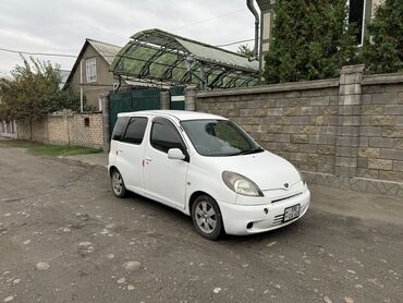 бус в горы: Toyota Funcargo: 2000 г., 1.3 л, Автомат, Бензин, Хетчбек